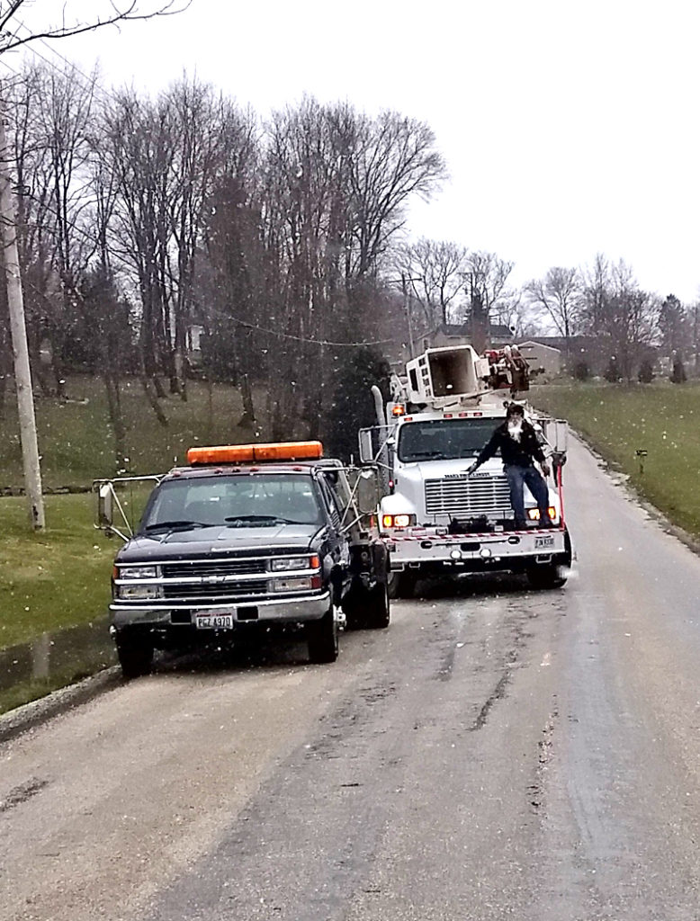 Truck drivers team up for water rescue News, Sports